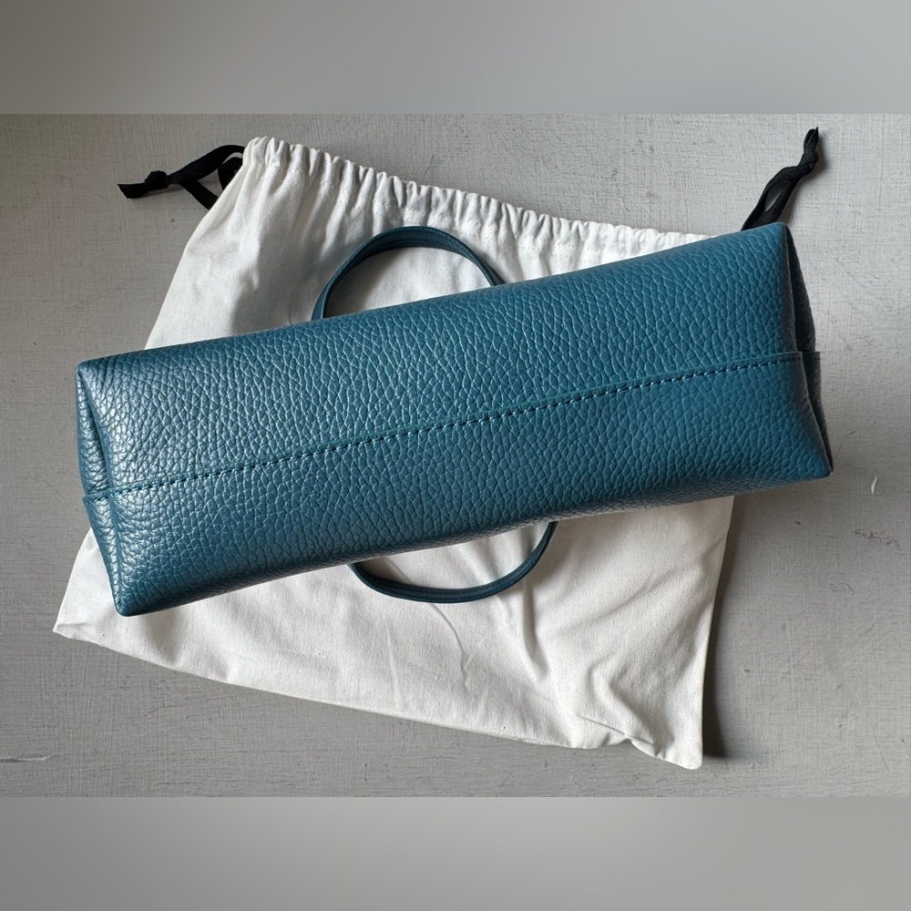 NWT Cuyana Mini Easy Zipper Tote in Jade Pebbled Leather - Picture 10 of 12